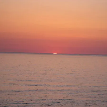 Seacrest 3*